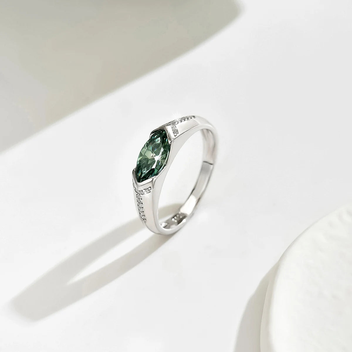 S925 Sterling Silver 1CT Green Moissanite Marquise Ring Fine jewelry