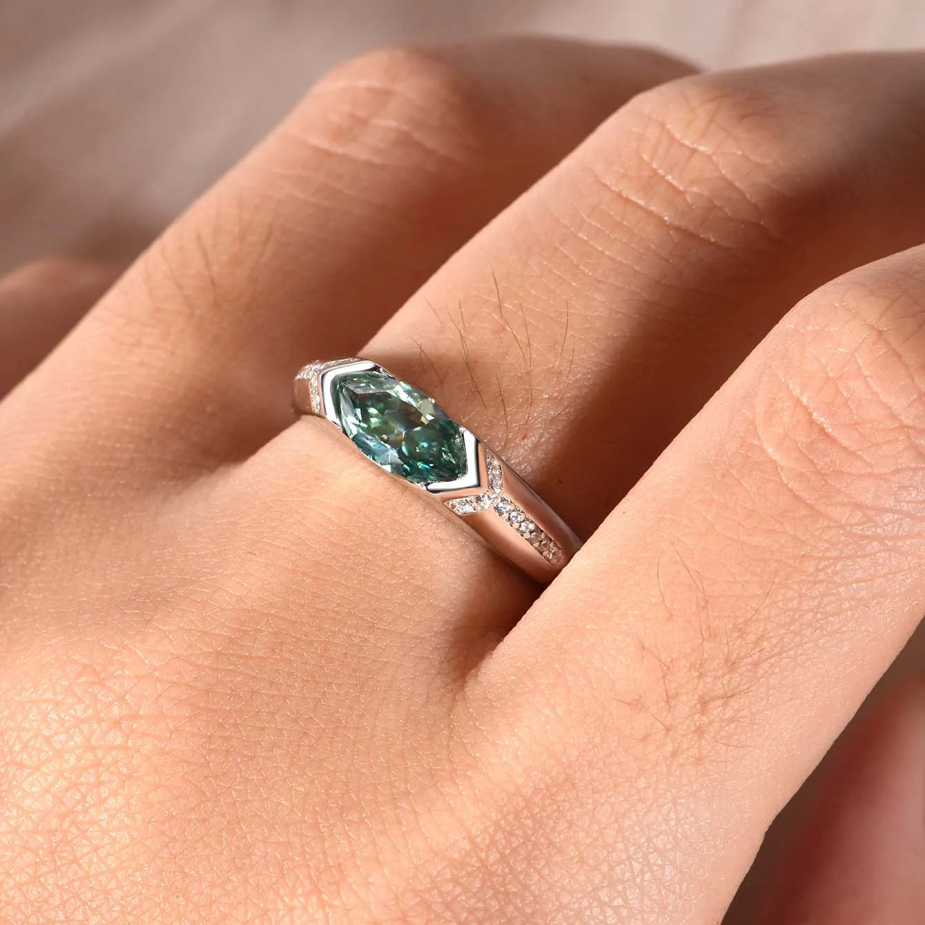 S925 Sterling Silver 1CT Green Moissanite Marquise Ring Fine jewelry