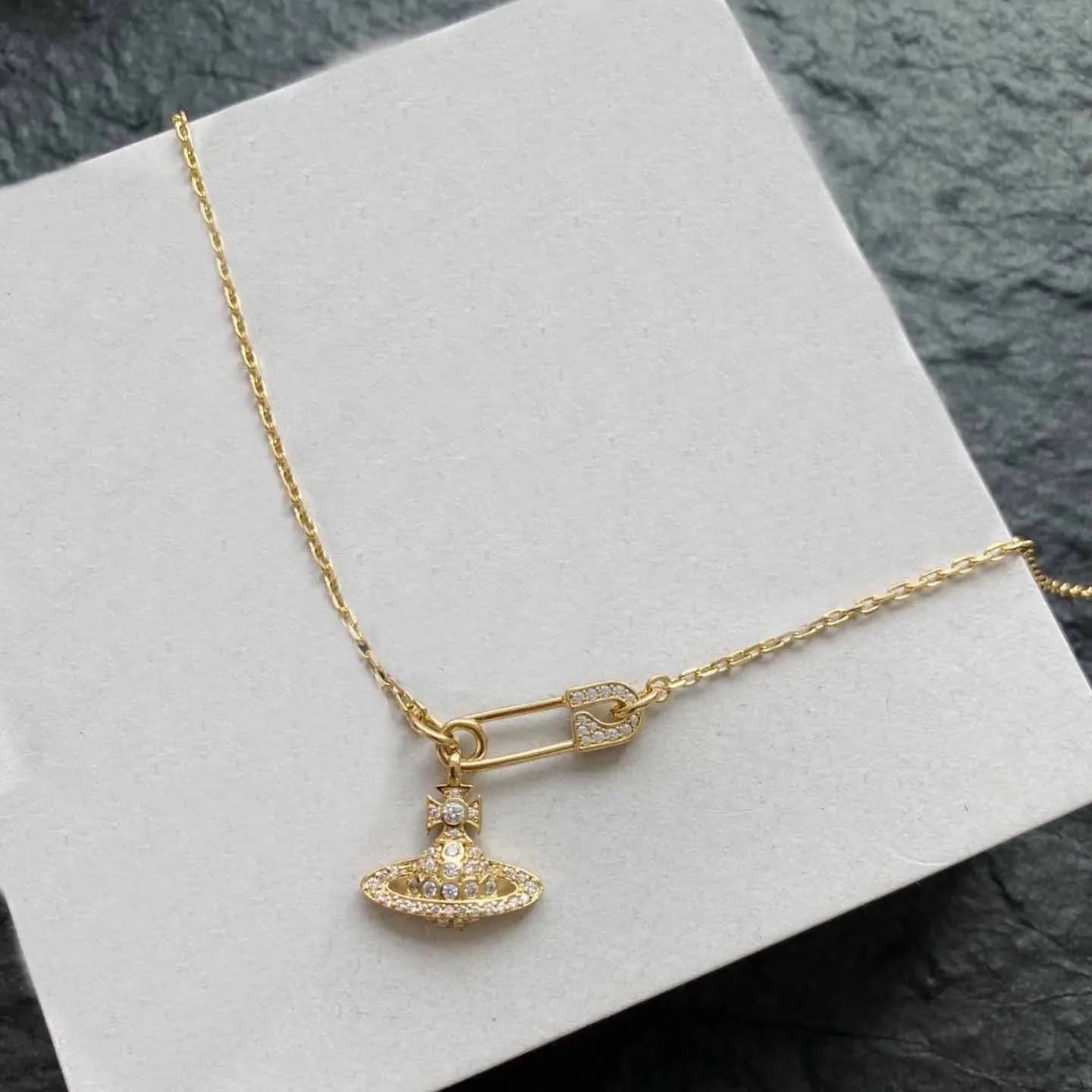 MDL Moissanite styleEmpress Dowager Pin Planet Necklace Women Simple Temperament Collarbone Chain Netroots Gift Premium Feeling