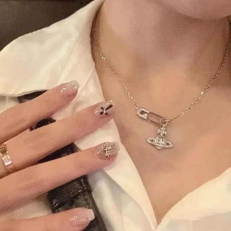 MDL Moissanite styleEmpress Dowager Pin Planet Necklace Women Simple Temperament Collarbone Chain Netroots Gift Premium Feeling