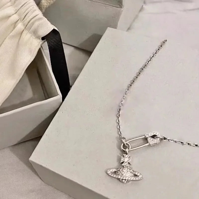 MDL Moissanite styleEmpress Dowager Pin Planet Necklace Women Simple Temperament Collarbone Chain Netroots Gift Premium Feeling