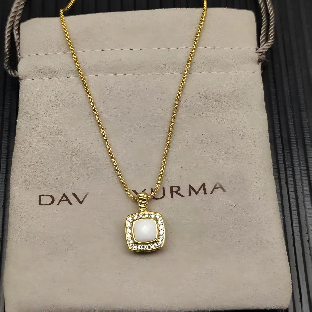 2025 New High-Quality Christmas Elegant and Simple Square Diamond Necklace and Earrings Set - Valentine's Day Gift